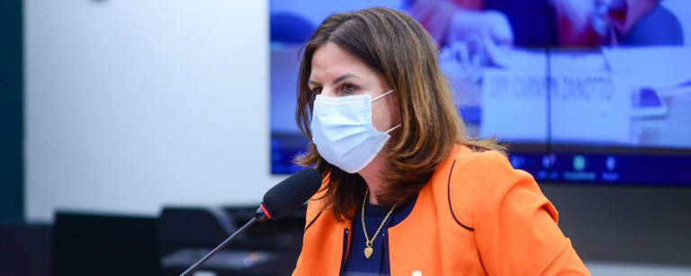 Comissão aprova projeto que suspende pagamento de tributos para quem não demitir durante pandemia