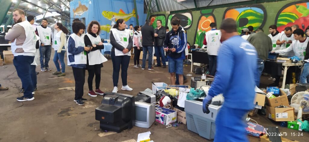 Umuarama realiza campanha de recolhimento de lixo eletrônico