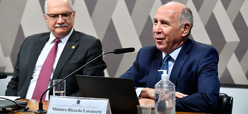 Novo Código Civil deve propor valores para século 21, diz ministro argentino